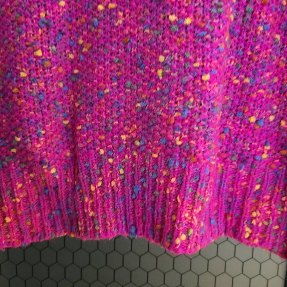 Main Strip Pink Confetti Heavy Winter Sweater. Pink, yellow, blue. Size Medium - Picture 4 of 4